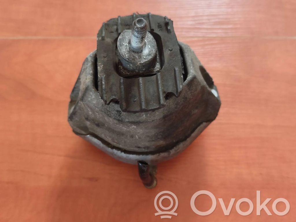 BMW 5 E60 E61 Supporto di montaggio del motore 