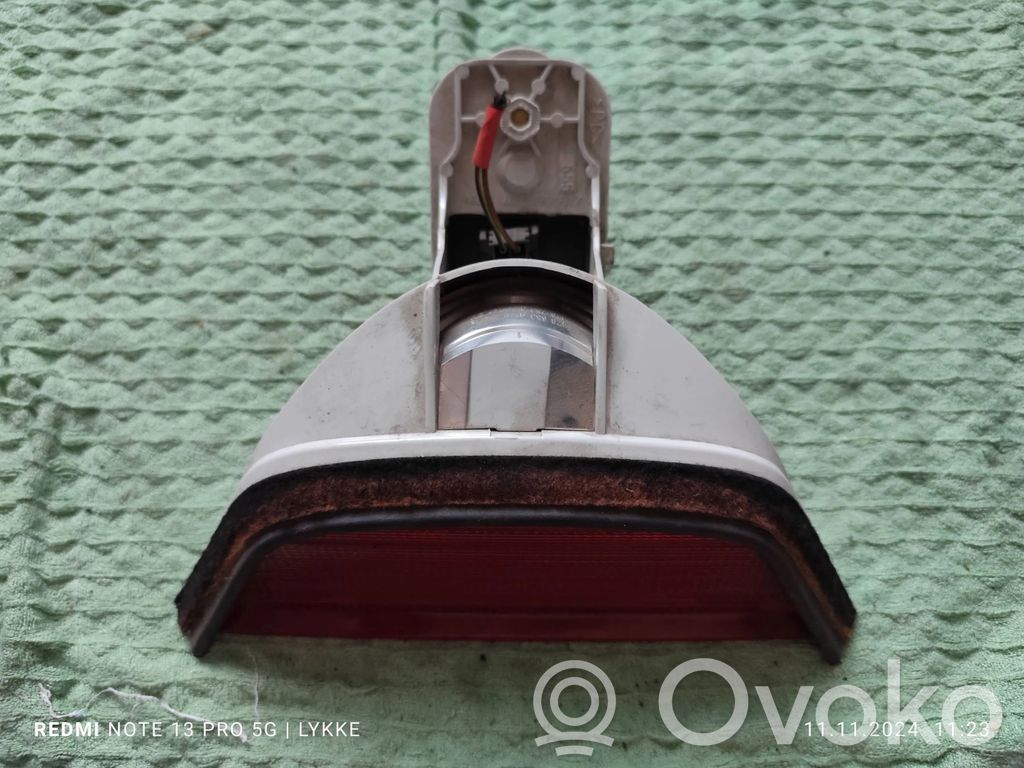 BMW 5 E39 Third/center stoplight 