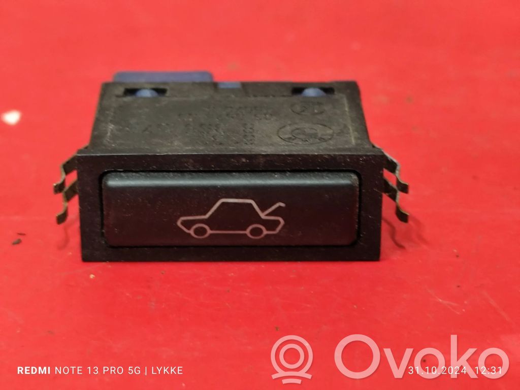 Tailgate opening switch   8365579,03052500,459700,6411