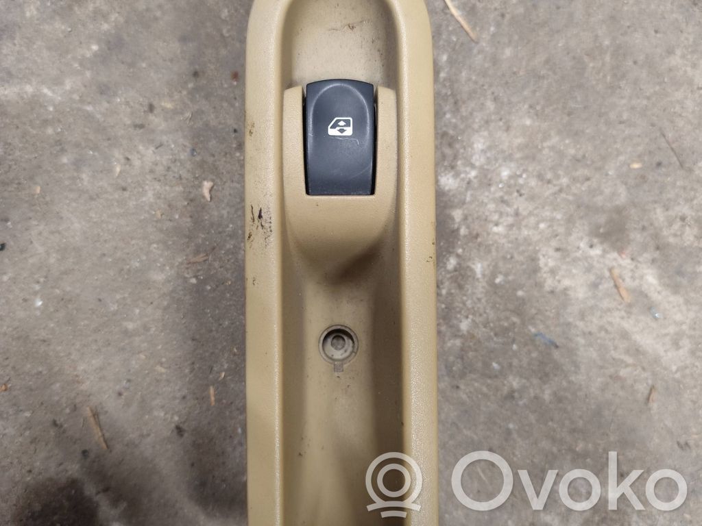 Renault Modus Electric window control switch 