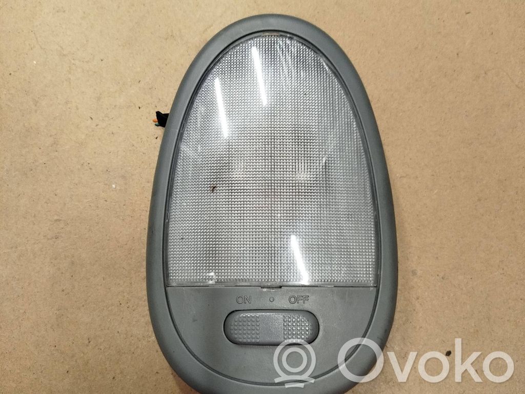Suzuki Forenza Luz del asiento trasero 