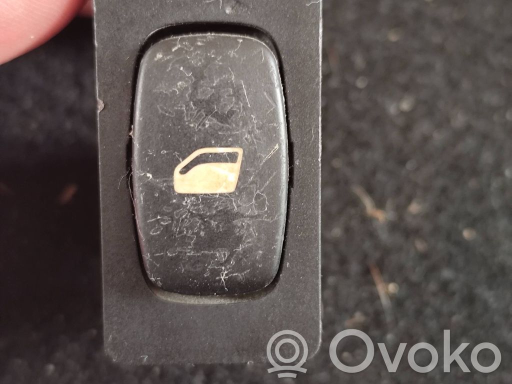 Peugeot 807 Electric window control switch 