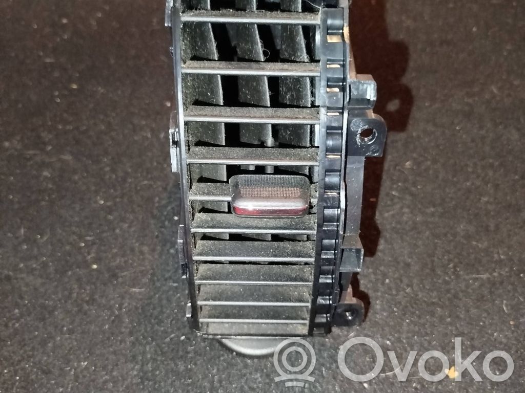 Nissan Note (E11) Centrinės oro grotelės 
