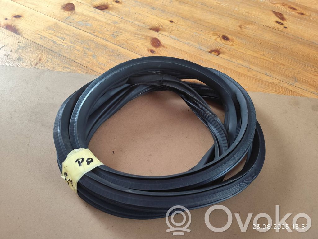 Opel Corsa D Front door rubber seal 