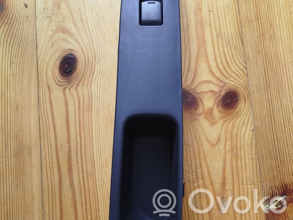 Nissan Micra Quarter vent window switch 