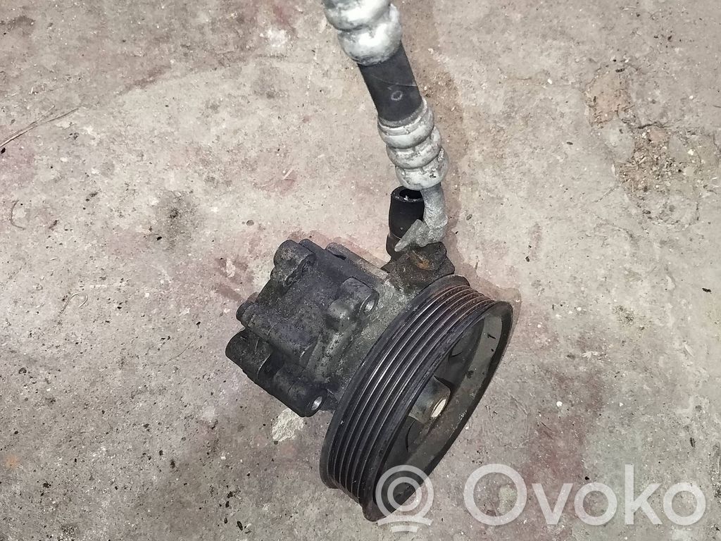 Alfa Romeo 159 Ohjaustehostimen pumppu 