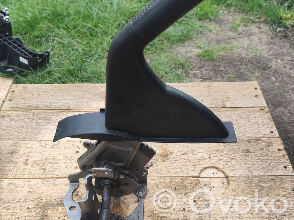 Mazda 3 II Handbrake/parking brake lever assembly 