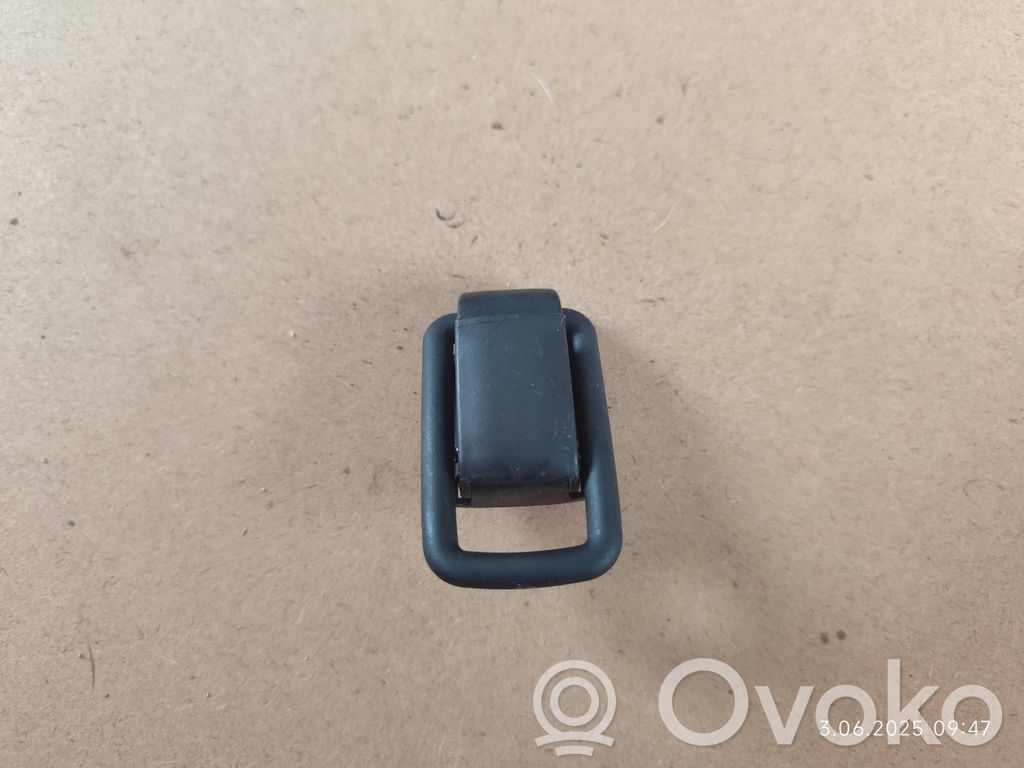 Mazda 3 II Tie down hook / loop 