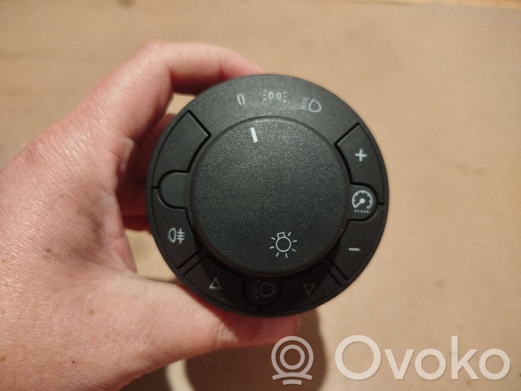 Opel Corsa D Interrupteur d’éclairage 