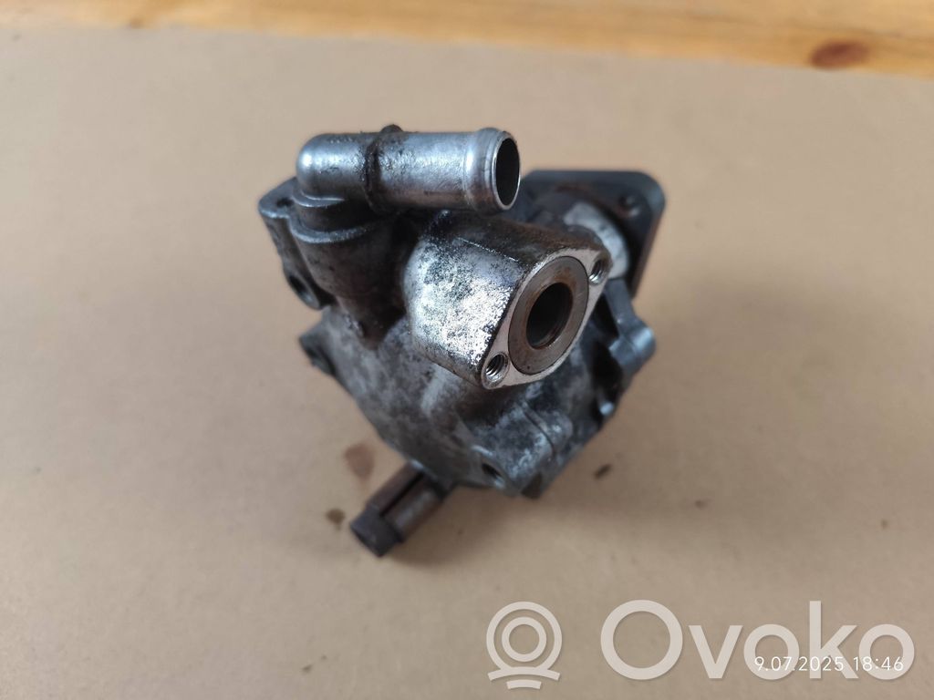 Audi A6 S6 C6 4F Power steering pump 