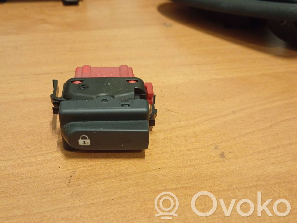 Renault Clio II Central locking switch button 