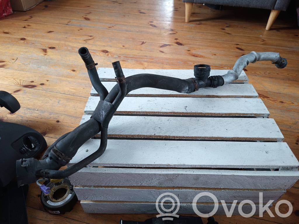 Audi A3 S3 8P Conductă/furtun lichid de răcire motor 