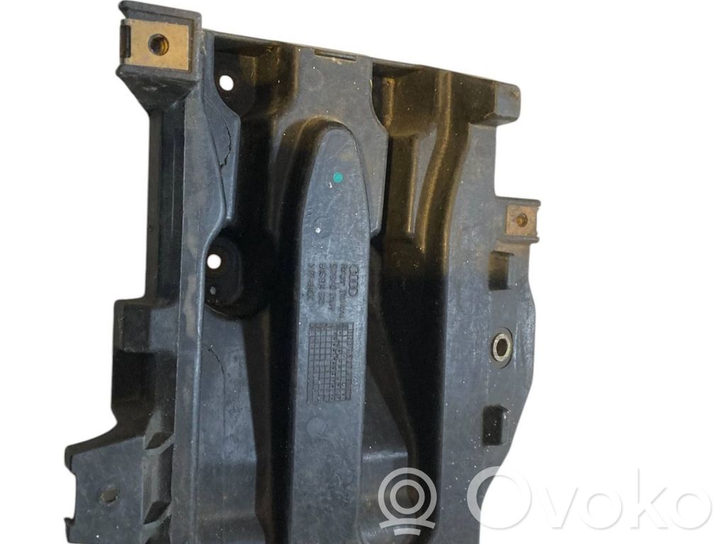 Audi TT Mk1 Akumuliatoriaus dėžė 