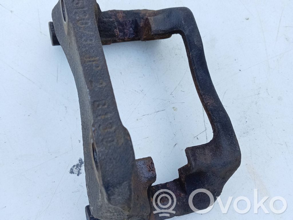 Renault Clio II Mocowanie przedniego zacisku hamulca 