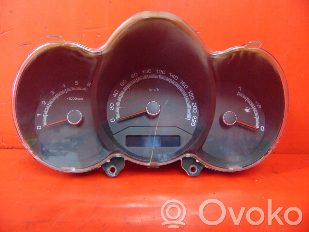 KIA Venga Spidometrs (instrumentu panelī) 
