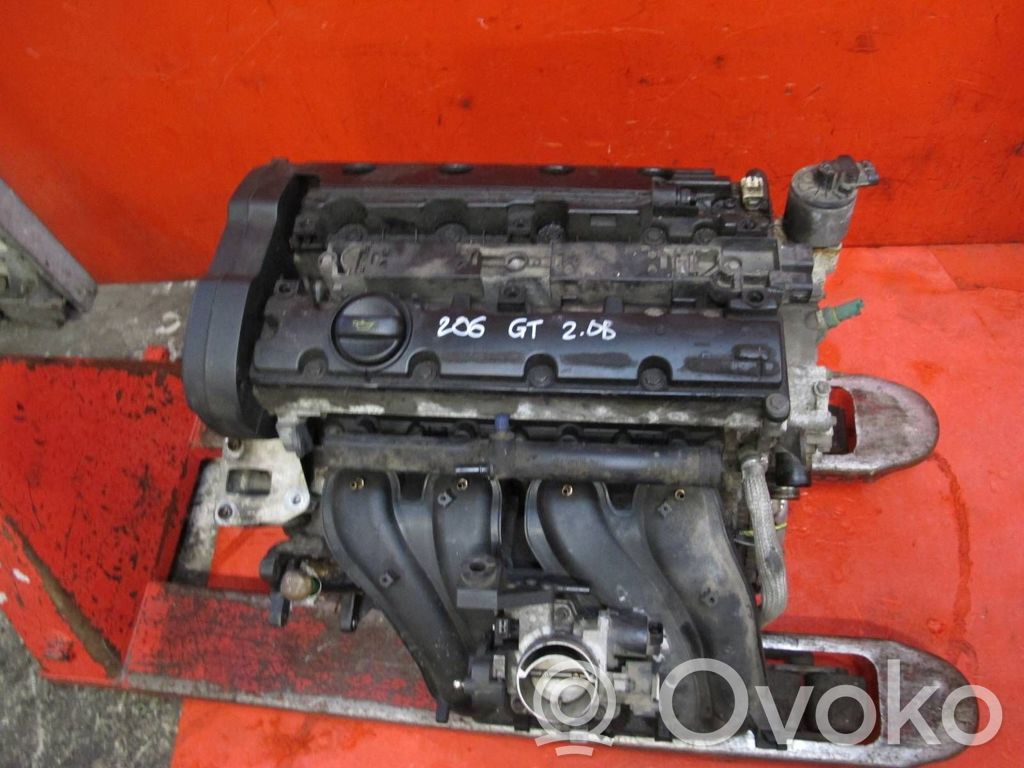 Peugeot 206 Двигатель 
