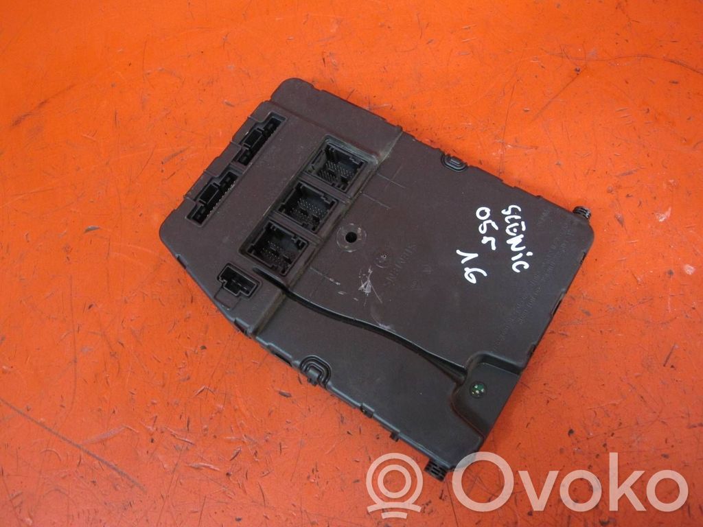 Renault Scenic II -  Grand scenic II Fuse module 