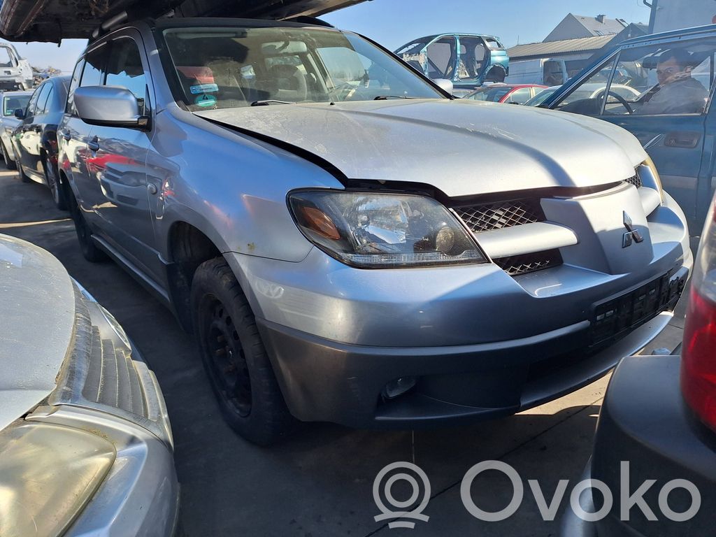 Mitsubishi Outlander Передний бампер 