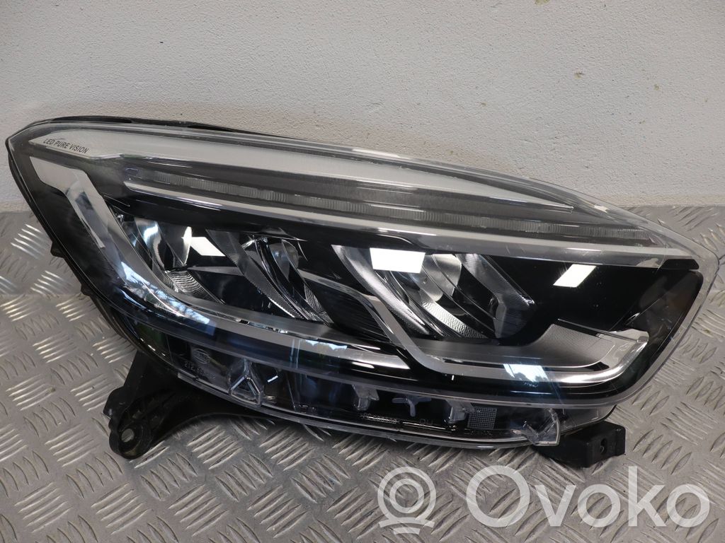 Renault Captur Etu-/Ajovalo 