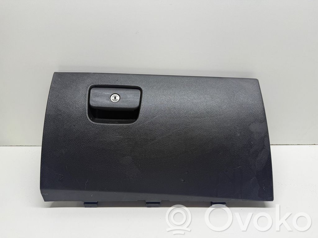 Dodge Durango III Glove box set 