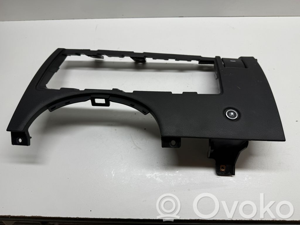 Dodge Durango III Revestimiento de los botones de la parte inferior del panel 