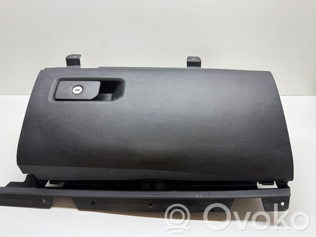 Ram 1500 DT Daiktadėžė 