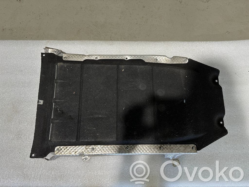 BMW M3 F80 Placa protectora del centro/medio 