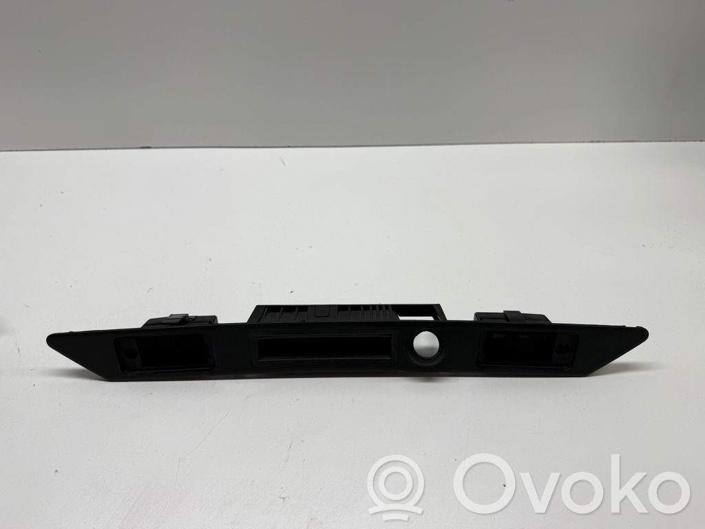 Audi A6 S6 C6 4F Éclairage de plaque d'immatriculation 