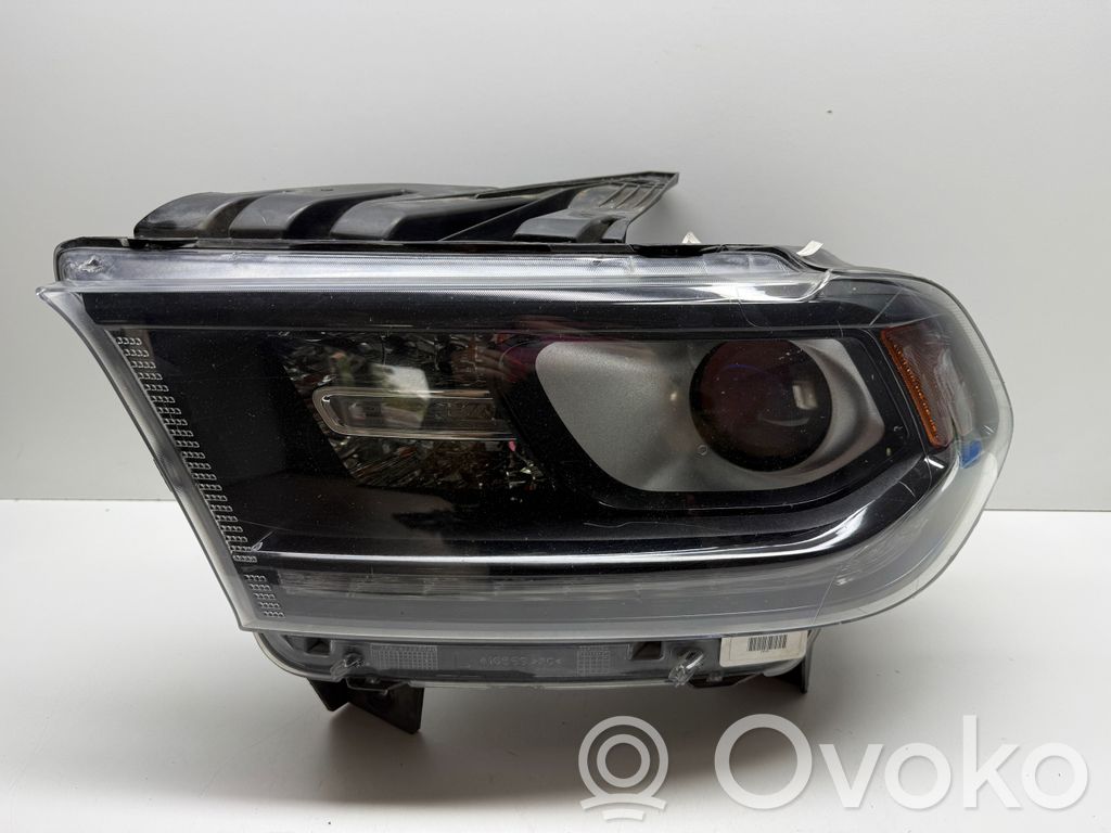 Dodge Durango III Etu-/Ajovalo 