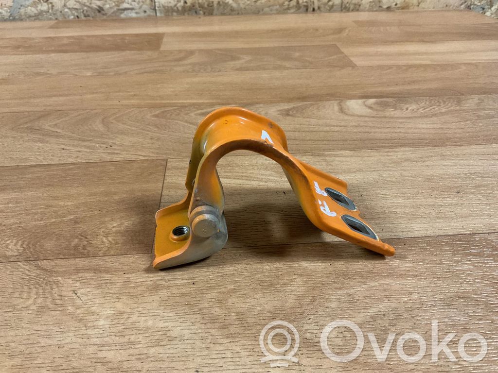 Ford Focus Tailgate/trunk/boot hinge 