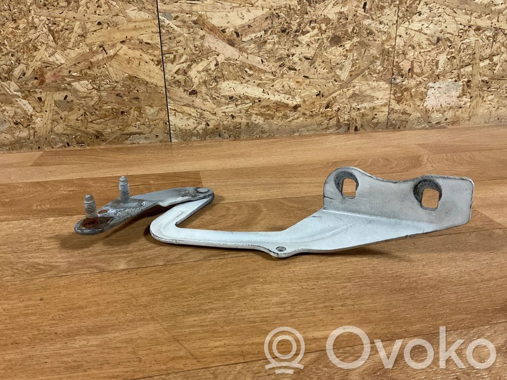 Ford Focus Engine bonnet/hood hinges 