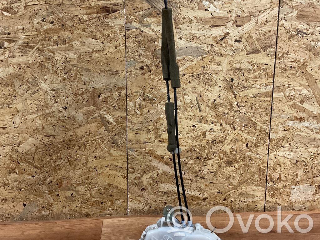 Honda Civic Priekšpusē slēdzene 