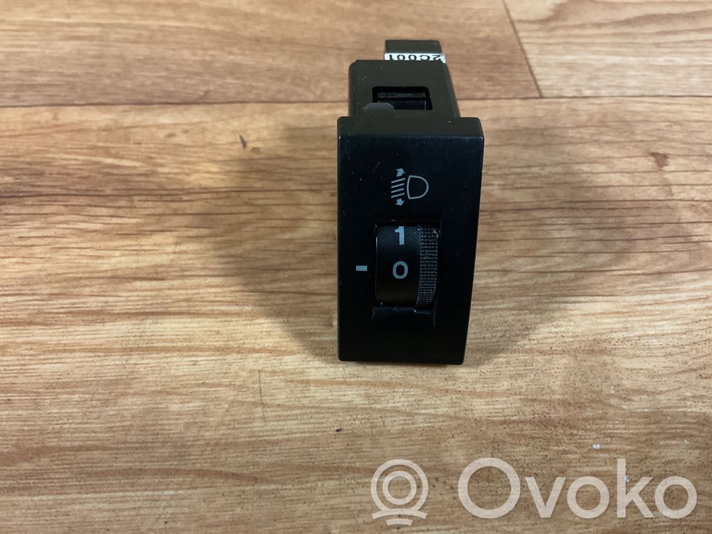Hyundai Coupe Headlight level height control switch 