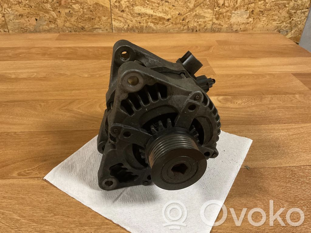 Generatorius   1042103524,12V150A,31285595