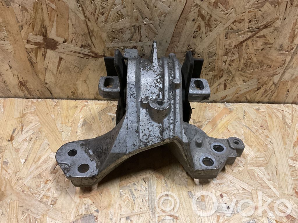 Engine mount bracket   326B95