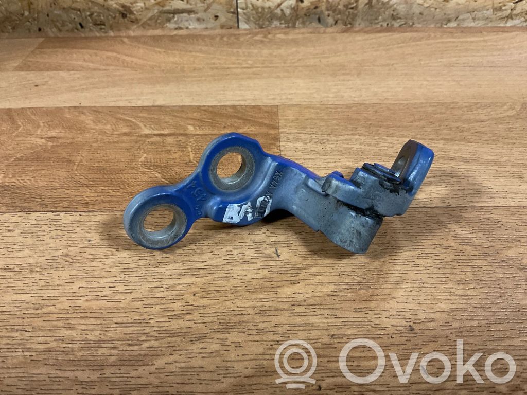 Ford Focus Front door upper hinge 