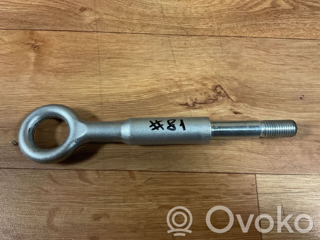 Volvo V70 Anillo de remolque 