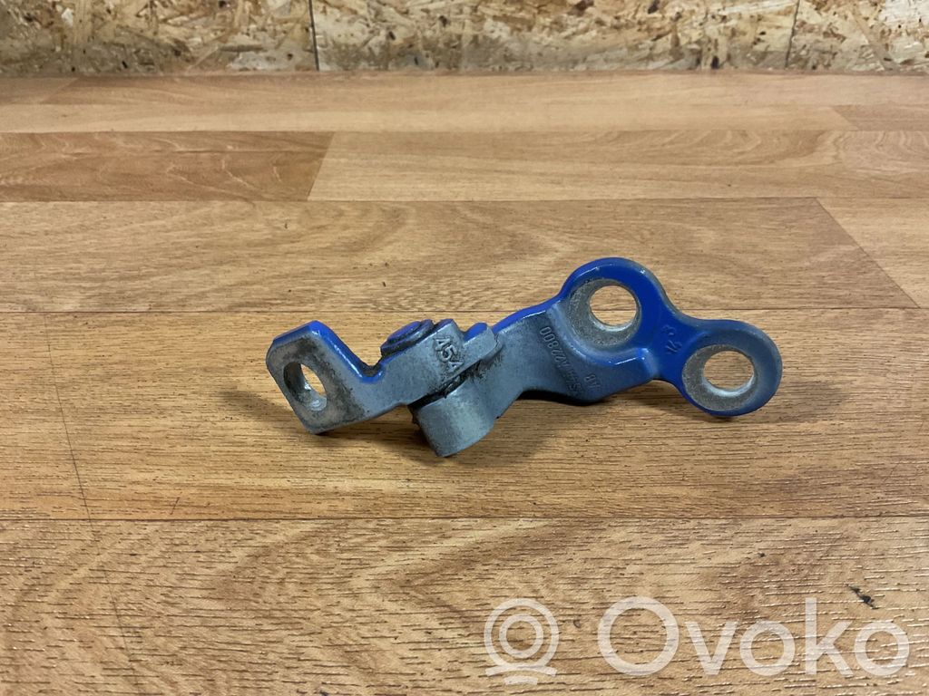 Ford Focus Priekšpusē augšējā vira (eņģe) 