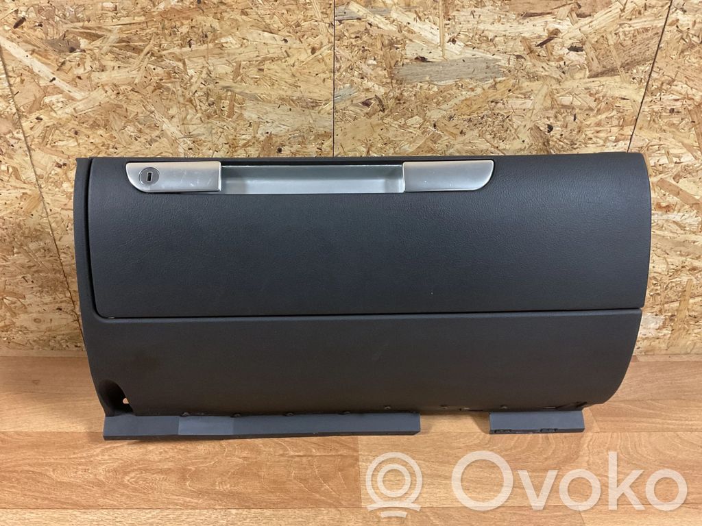 Audi TT Mk1 Glove box 