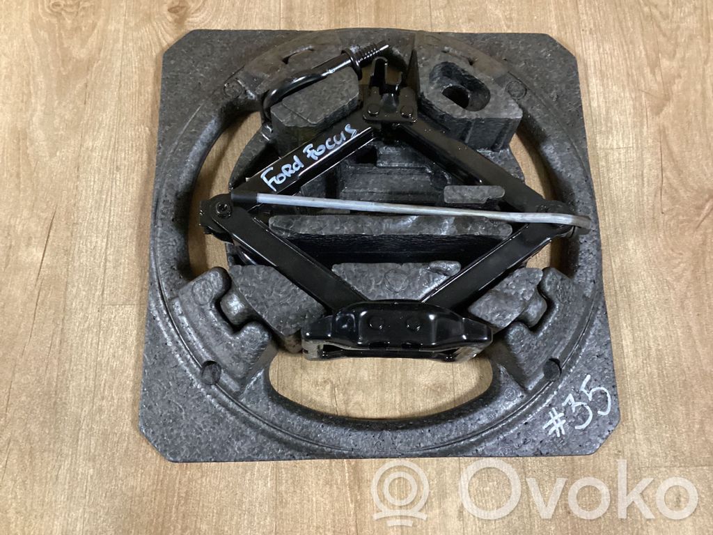 Ford Focus C-MAX Tool set 