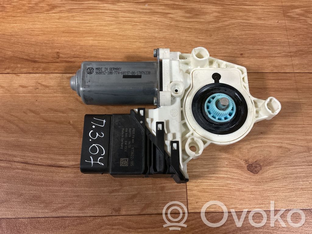 Volkswagen PASSAT B6 Silniczek podnoszenia szyby drzwi tylnych 