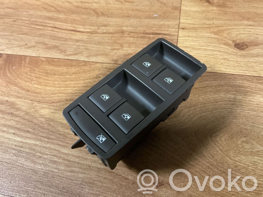 Opel Insignia A Electric window control switch 