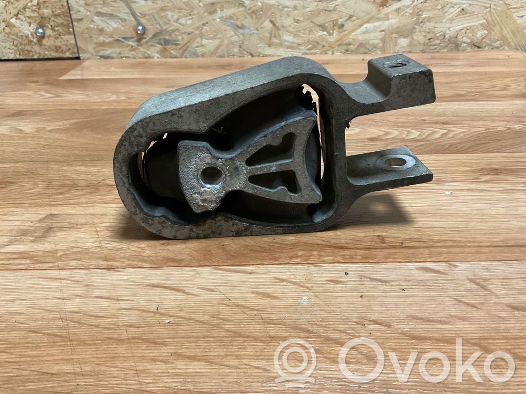 Ford Mondeo MK IV Engine mount bracket 