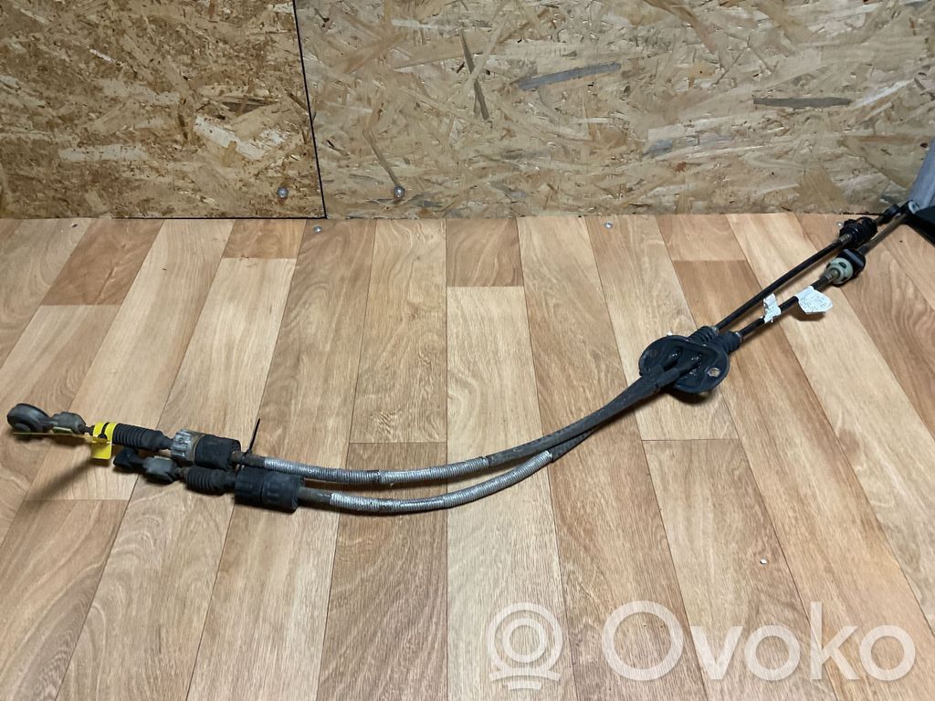 Ford Focus Gear shift cable linkage 