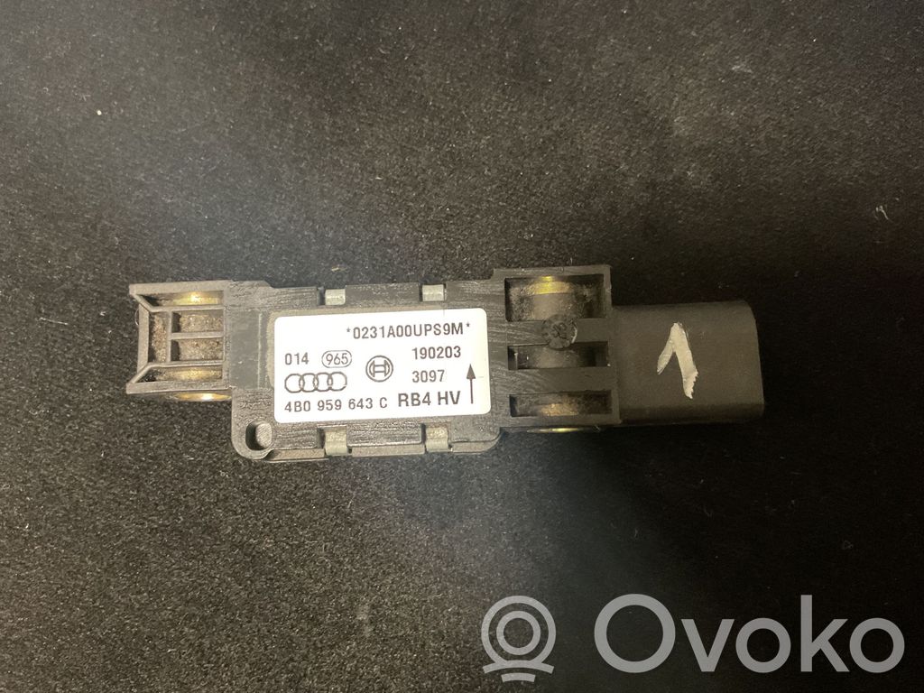 Audi A4 S4 B7 8E 8H Senzor impact/declanșare airbag 