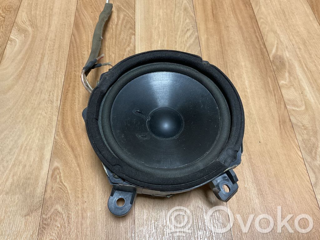 Saab 9-3 Ver2 Front door speaker 