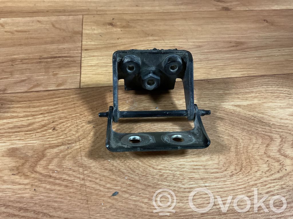 Ford Mondeo MK IV Tailgate/trunk/boot hinge 