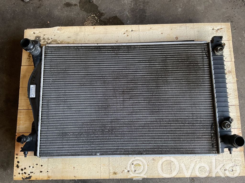 Audi A6 S6 C6 4F Dzesēšanas šķidruma radiators 
