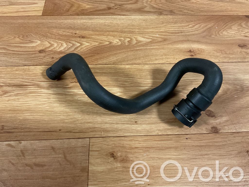Volvo V70 Engine coolant pipe/hose 