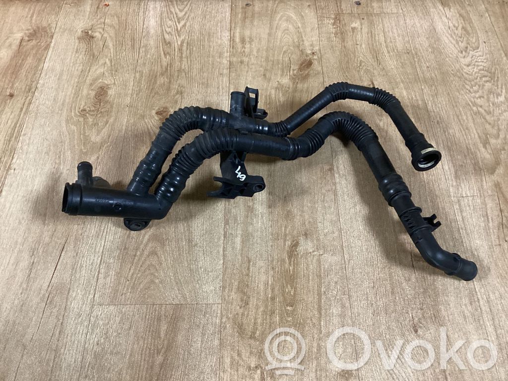 Engine coolant pipe/hose   011252,011252B